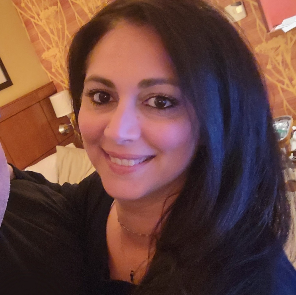 Meet your Posher, Danielle
